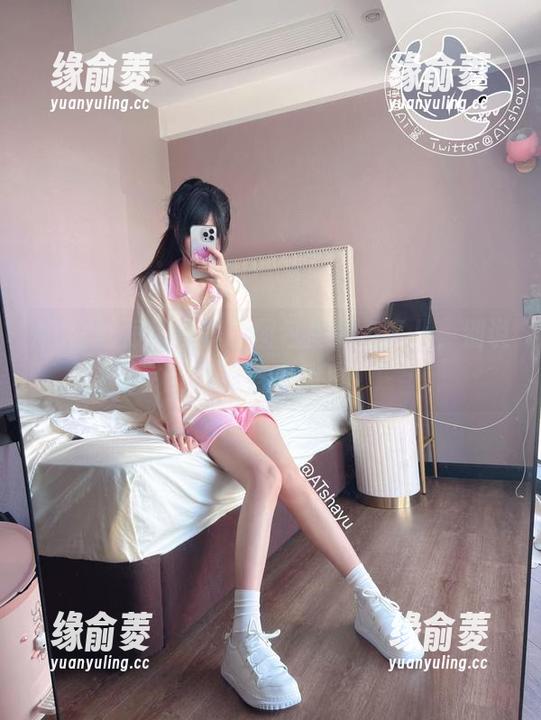 AT鲨的短裙写真，图包里那点事儿，别说我没告诉你！