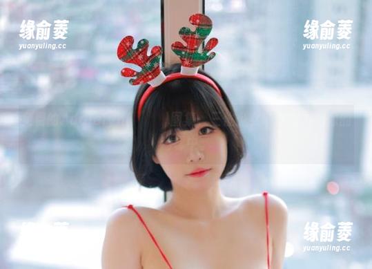 免费的Addielyn(에디린)图集，三位少女带你走入图像的迷雾中。