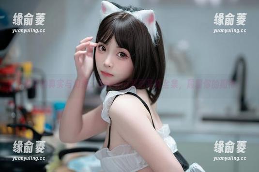 教室的真实与幻想：Bangni邦尼写真全集，颠覆你的期待
