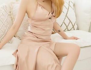 Feilin嗲囡囡 – 今天的福利：小Kaili小丁丁的礼服原图，真是个‘礼服’好手！