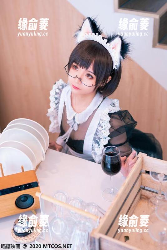 快来看看喵糖映画的雷姆护士写真集，下载也是一种仪式感！