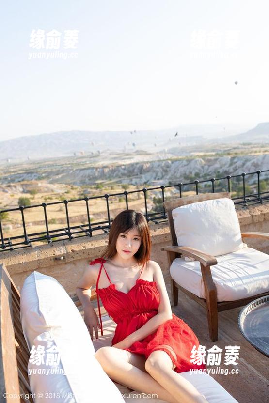 MiStar魅妍社 - Manuela玛鲁娜的粉色魅力在线曝光：这些图片真的是放不下眼睛！
