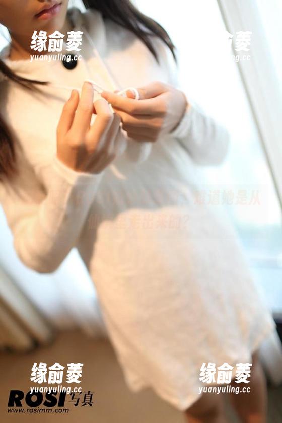 别眨眼！ROSI婚纱的原图，难道她是从仙境里走出来的？