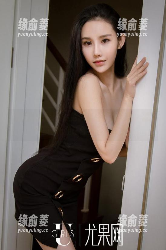 UGirls尤果网 - 免费作品就该如此，孟狐狸的长腿让你目瞪口呆！