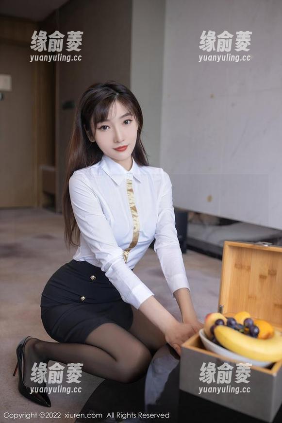 Xiuren秀人网 - 等！Manuela玛鲁娜的私房图集，甜心？我只看到了阳光下的倔强！