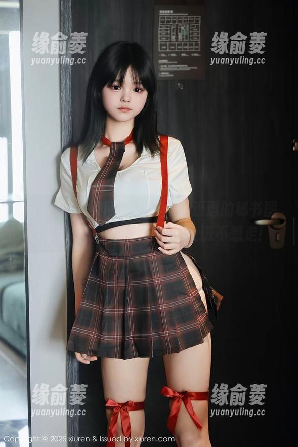 Xiuren秀人网 - 看，是小逗逗的秘书图包来了！下载后你会瞬间上班不想走！