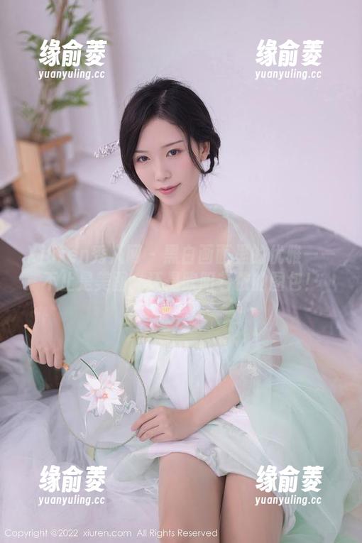 Xiuren秀人网 - 黑白画面里的优雅——不止是美图，还是欧阳若依的图包！