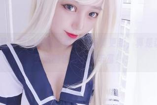eloise软软和她的碧蓝伯爵新写真更新，真是让我怀疑生活的色彩不够丰富！