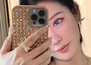 微密圈 – 泳衣秀场：不爱笑的赛琳的网盘作品，让你用眼睛游一圈！