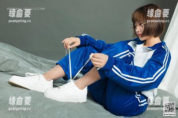 丽柜-允儿 丽柜 - 允儿和她的睡衣作品,每一帧都是放松又迷人的状态!