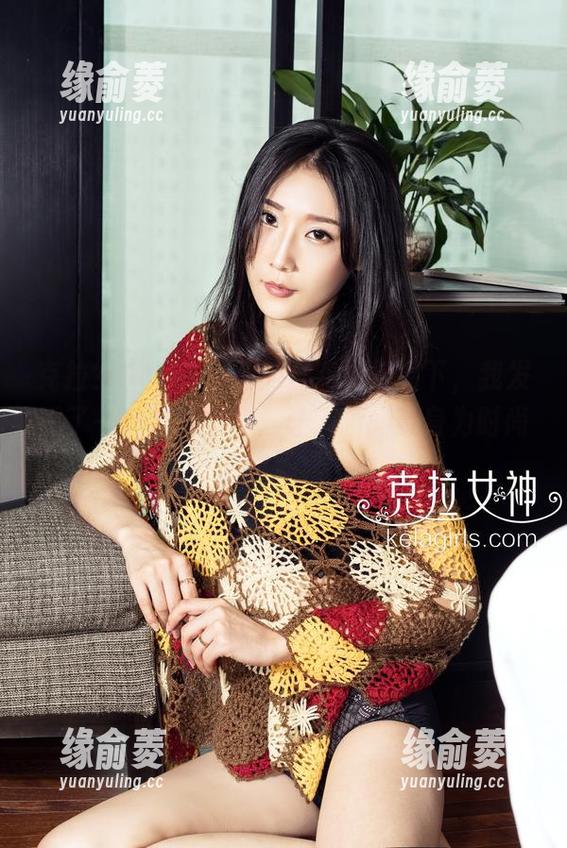 克拉女神-宋黛 克拉女神 - 在宋黛的连衣裙包裹下,我发现了一种神秘力量:让人瞬间变身为时尚博主的写真图片