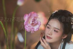 注意！‘兔子Zzz不吃胡萝卜’的原图在此，御姐范儿这么吸引人，太过火了吧…