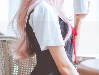 精选图片：在喵糖映画，白袜JK制服也能穿出千姿百态！