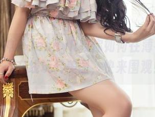 头条女神 – JennyR教你如何在薄荷绿的夏天在线玩转美图，快来围观！