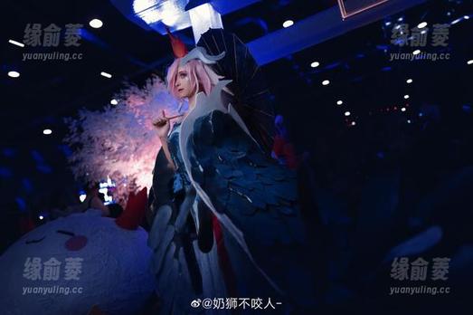 这个在线图集，奶狮不咬人和她的‘玉藻前’让你嗨翻天！