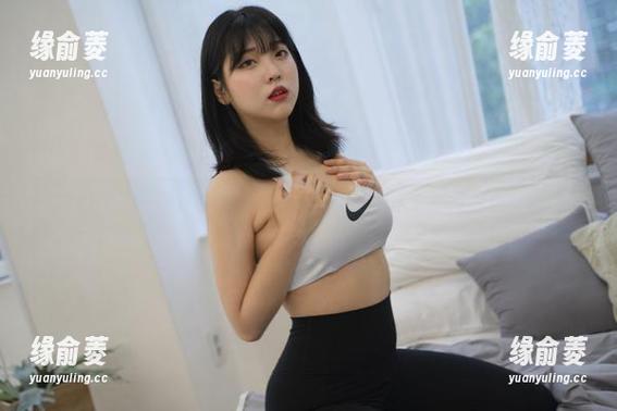 BLUECAKE-奇异猫：宋哈娜私房写真带你去猫猫的奇幻世界！