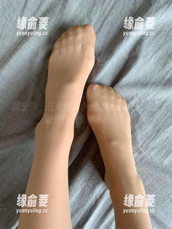 微密圈 - 在线欣赏小仙女ELaine的美脚，图集真是个神奇的存在！