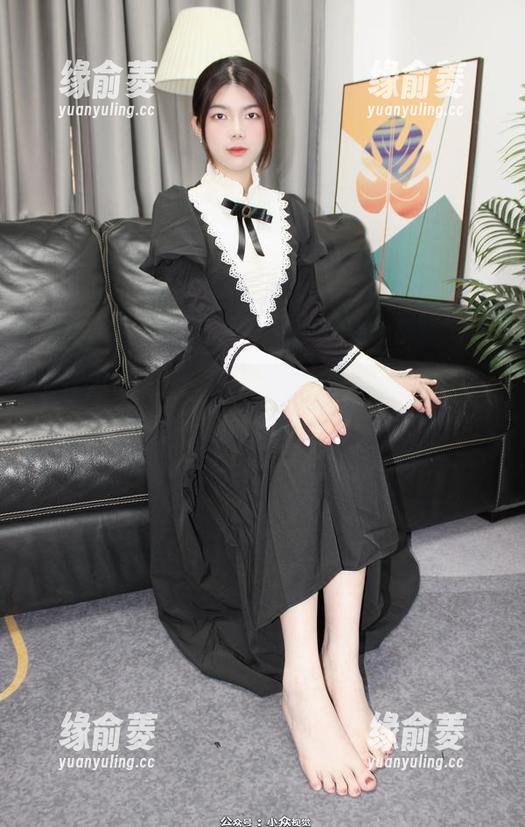 小众视觉-婷婷 小众视觉 - 穿上水手服的婷婷:这不是简单的照片,而是一场视觉旅行!