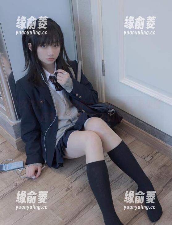 少女秩序 - 小满的护士图鉴：不只是美图，还有那些难以言表的暗示。