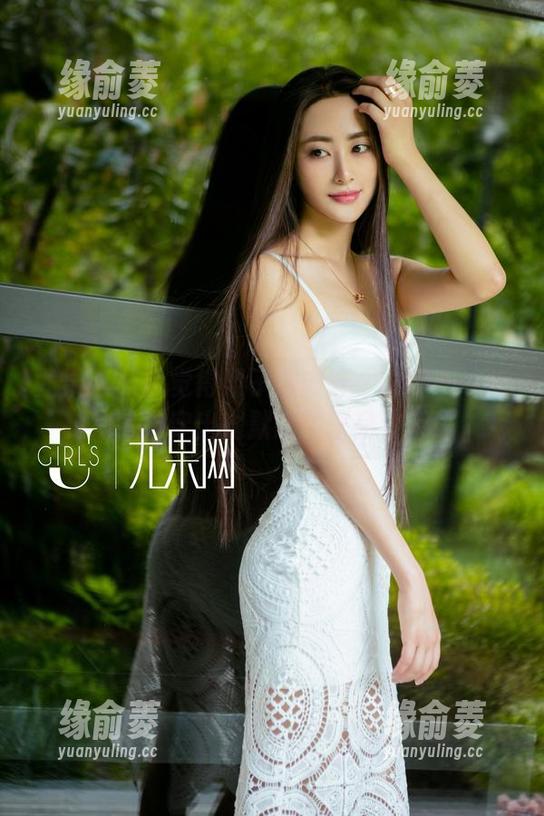 尤果网 - 我觉得栗子应该开个课程——旗袍怎么穿出幽默感的作品分析！