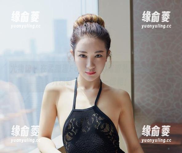 尤物馆 - 在孟狐狸FoxYini的高清礼服合集中，我只想到一个词——惊艳！