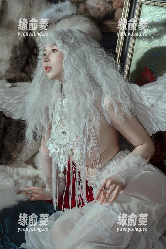 解锁岛田云溪的照片库：龙娘图鉴里的那些意想不到的瞬间，又让我想起了什么呢？