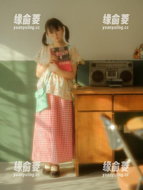 “幼水铃衣”短裙高清探秘，作品里藏着的每一分惊喜都在等待着！