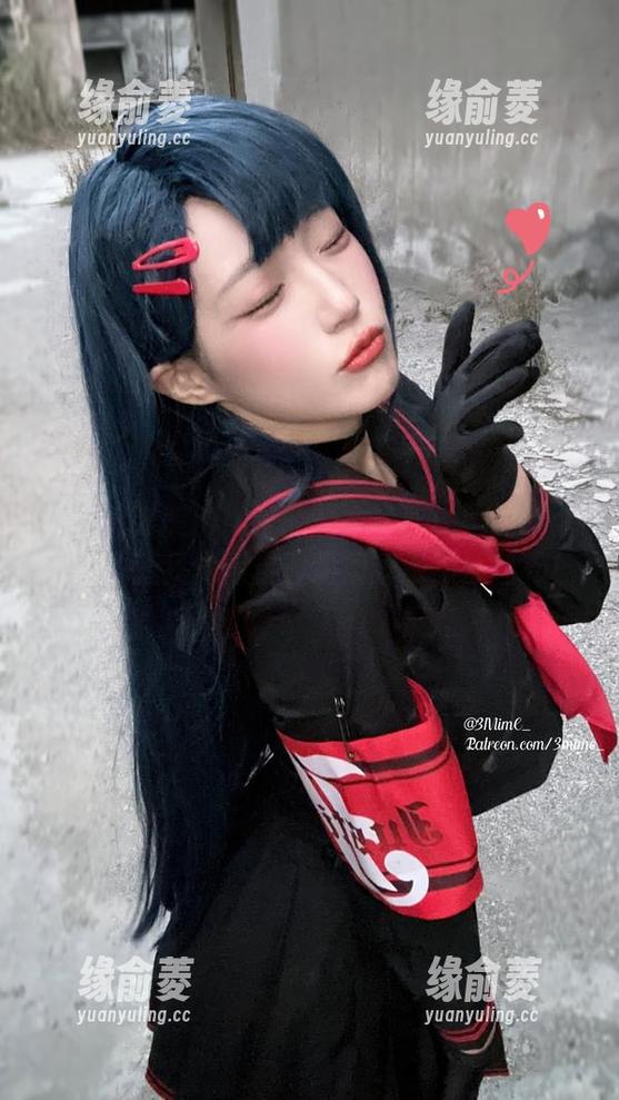 追随着弥美Mime的睡衣写真：她的每个角度都让我觉得自己活得好像不够轻松！