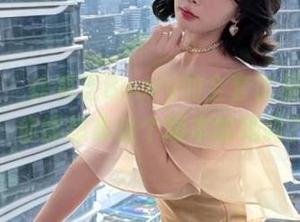 微密圈 – 徐莉芝Booty的全套比基尼原图：你能想象这个版本的她吗？