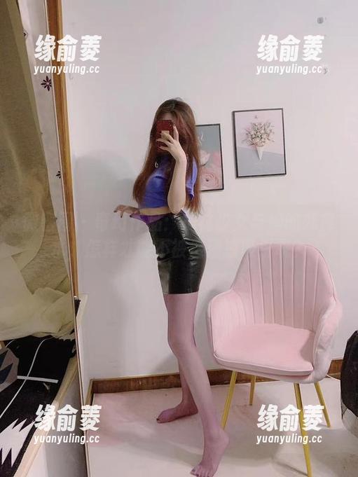 微密圈 - 奇幻作品：提袜少女与她的死库水，怎样才能不被这清凉吸引呢？