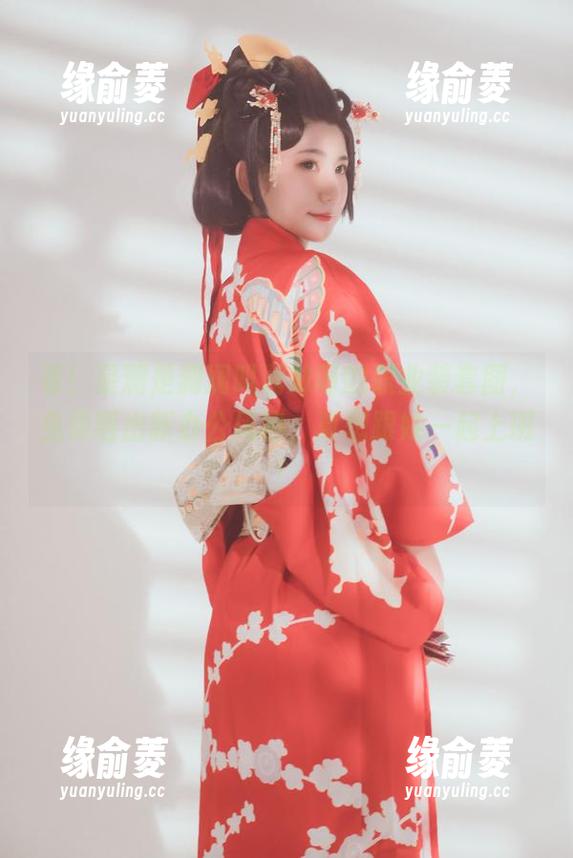 星澜是澜澜叫澜妹呀 看!星澜是澜澜叫澜妹呀的职业装套图,免费晒出新办公风格,真想跟她一起上班!