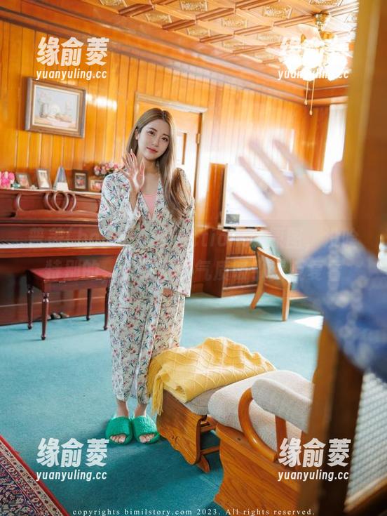 普美(bomi)Collection01原图，没啥特别的，就是她的气质吸引我反复看
