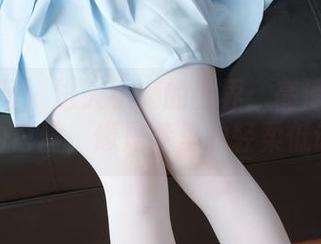 森萝财团 – 进入小满的世界：高清原图中的白丝，像是梦里的轻柔低语