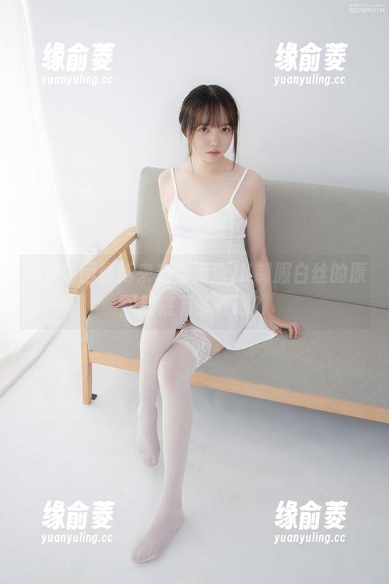 森萝财团最新来袭，海边JK制服白丝的原图到底有多养眼？