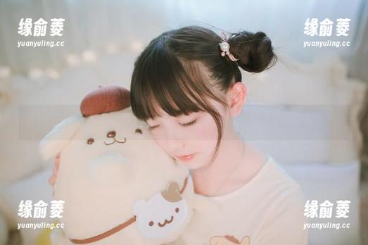 樱群的旋转木马写真，来这里感受那些细腻的“色”彩资源！