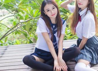爱蜜社 – 合集里的豹纹：看瑞妤如何把动物印花穿出了野生的感觉！