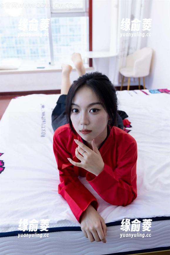 物恋传媒 - Elise更新啦！这个女孩的每个姿势都藏着故事。