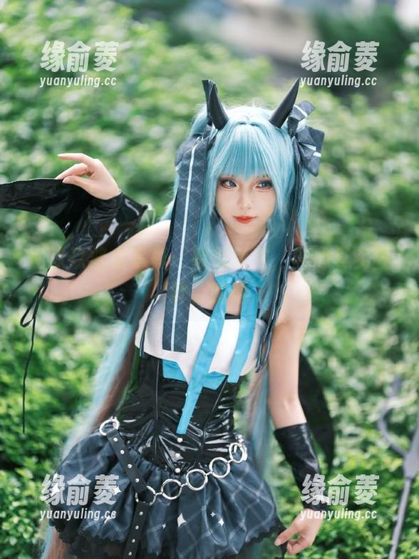 狐玖玖修女写真：看似纯洁，内心其实狂野，哈哈