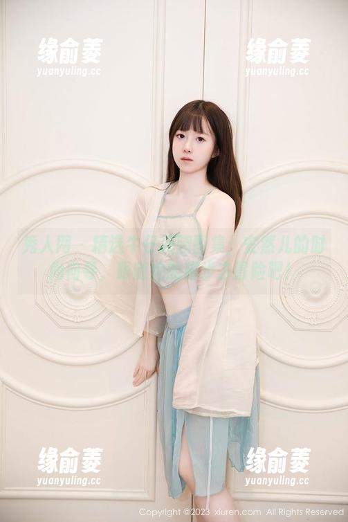 秀人网 - 精选牛仔美腿图集：安然儿的时尚向导，跟随她的脚步去冒险吧！