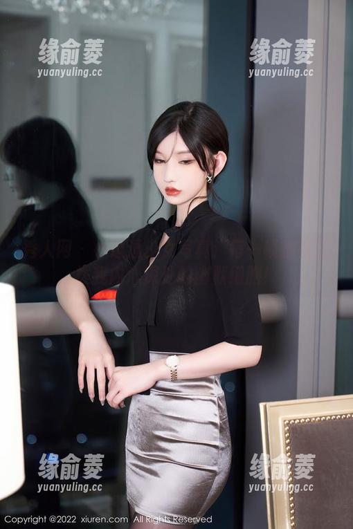 秀人网 - 小逗逗少女写真：每一帧都在撩拨我内心深处的幽默细胞！
