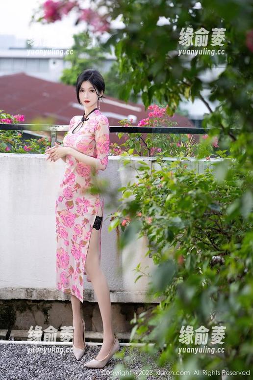 秀人网 - 网盘里的徐莉芝Botty女友写真，究竟藏着多少呢喃与暗示？