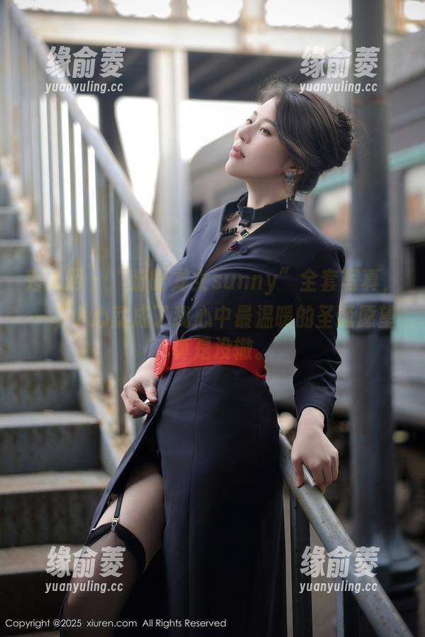 秀人网 - “盼盼龙女sunny”全套写真，一不小心就成了我心中最温暖的圣诞愿望，真是没辙。