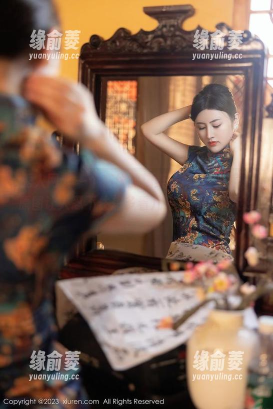 秀人网 - 一个在线的糯美子Mini花嫁，原图让人忍不住想多看几遍，那风格太独特了！