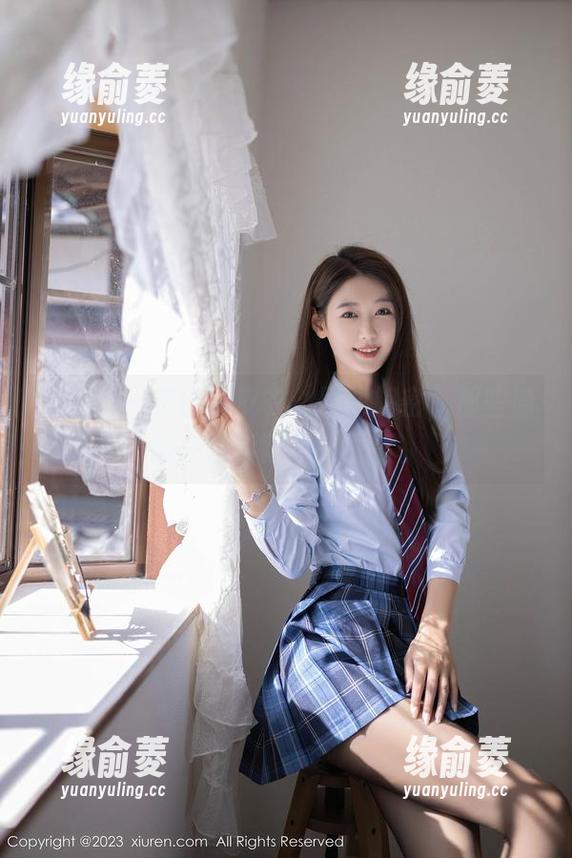 秀人网 - 麦田与皮衣：原图解密，那些隐藏在色彩背后的故事。