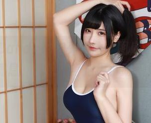 糖果果Candy的户外校服：图库中的清新气息，真想化身拍摄小助手。