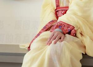 绮梦摄影 – 原图来袭！小宇的最新厨娘写真，真的有点色……但是也好可爱！