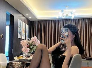 微密圈 – 一起来解锁葛征的连衣裙图片合集，可能会让你走火入魔哦！