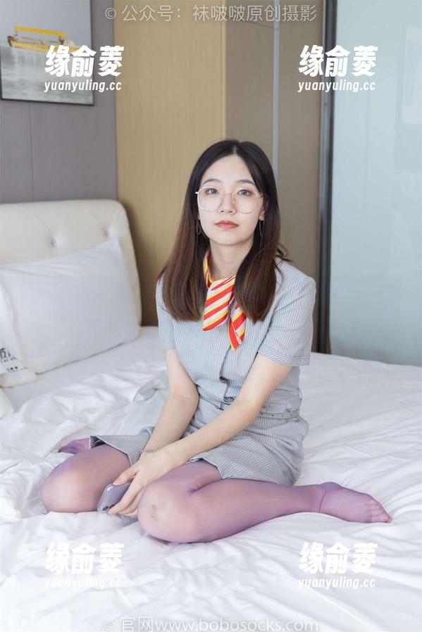 袜啵啵 - 在奶油长靴的写真世界里，合集里的每张照片似乎都有故事。