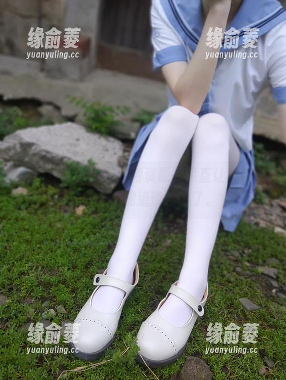 最新！西尔酱连衣裙资源，简直让人眼前一亮，不知道说啥好了。