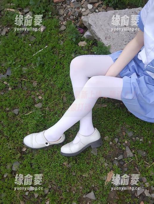 西尔酱透明作品集：最新上线，瞧这姿态，瞬间就被打动了！